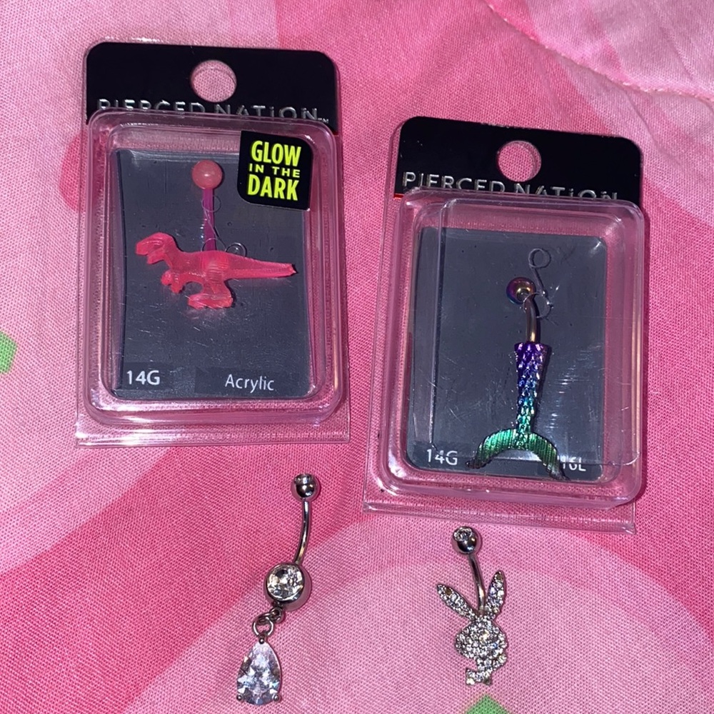 4 belly rings